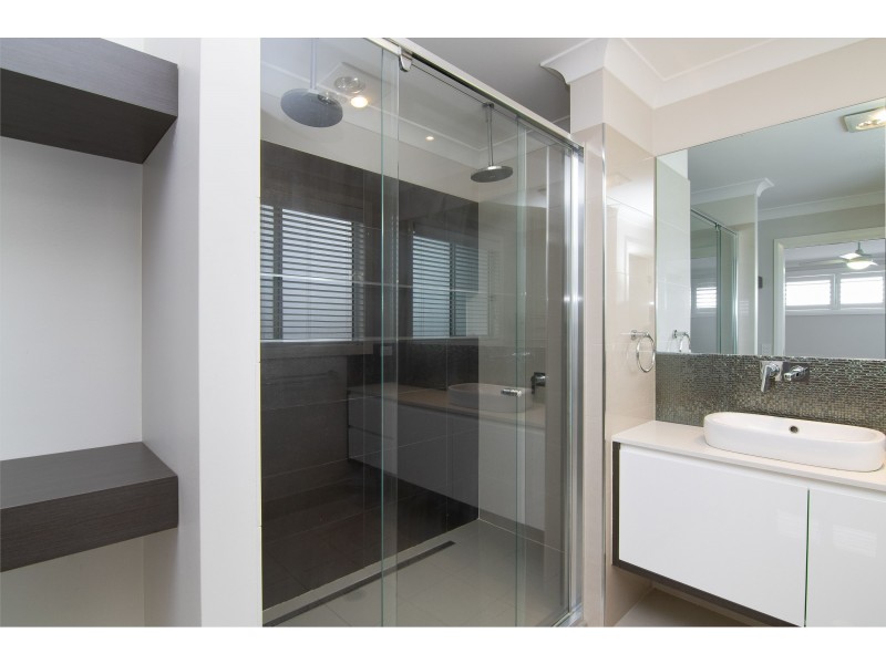 24 Highdale Terrace, Glenmore Park NSW 2745