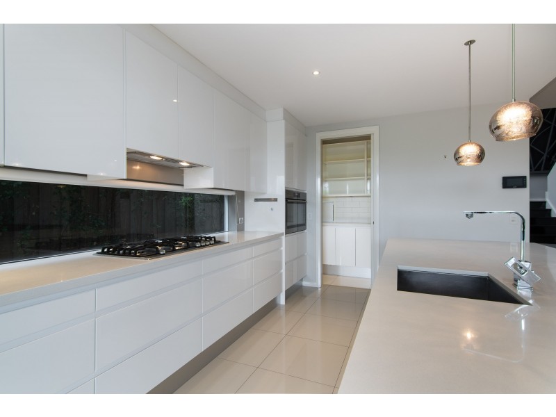 24 Highdale Terrace, Glenmore Park NSW 2745