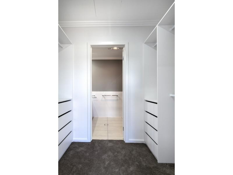39 Aspect Crescent, Glenmore Park NSW 2745