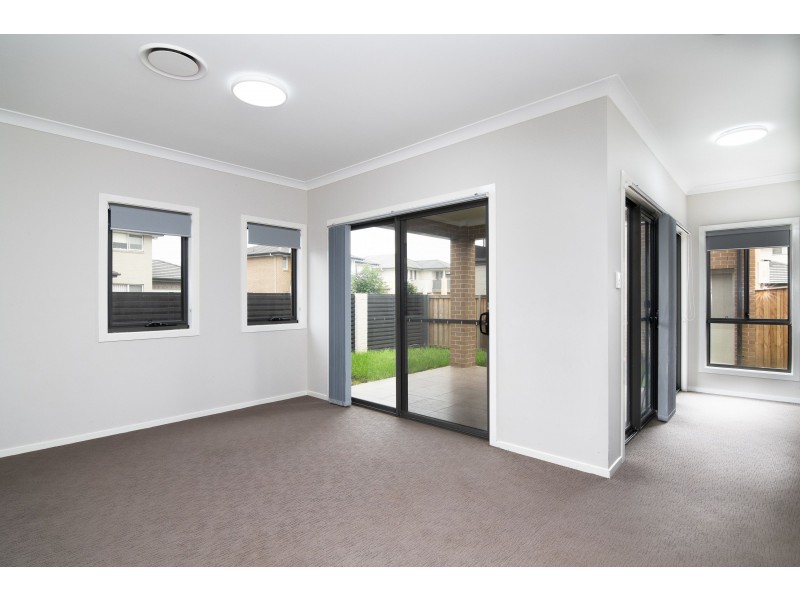 12 Walshaw Street, Penrith NSW 2750