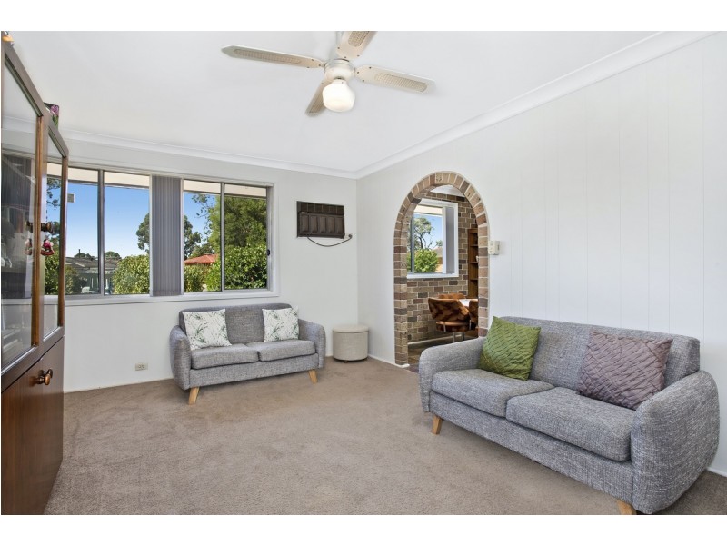 6 Paterson Place, Colyton NSW 2760