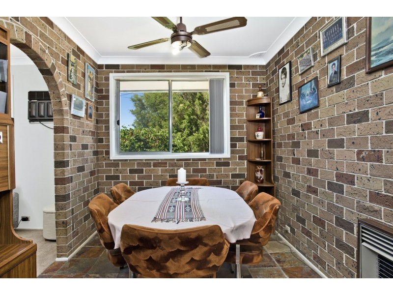 6 Paterson Place, Colyton NSW 2760