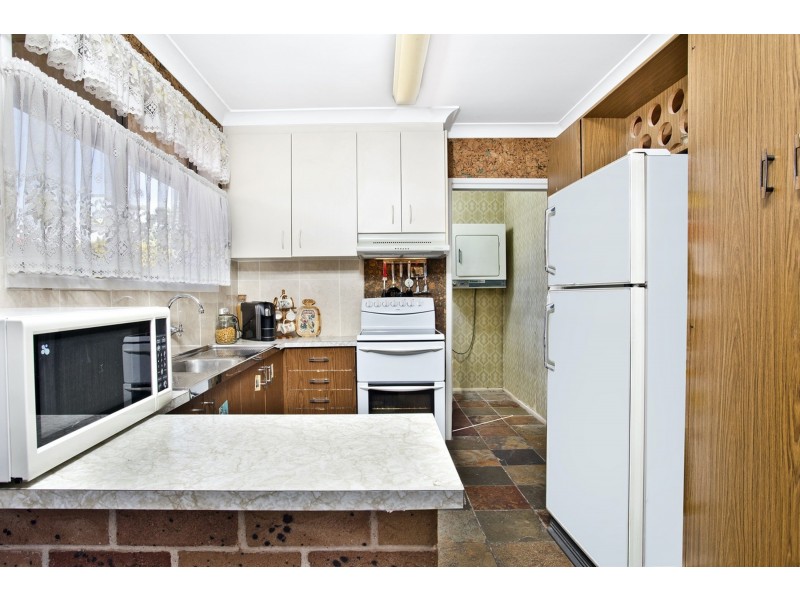 6 Paterson Place, Colyton NSW 2760