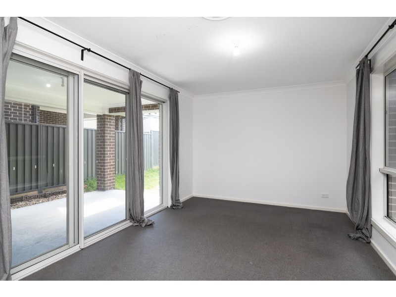 6 Major Tomkins Parade, Werrington Downs NSW 2747