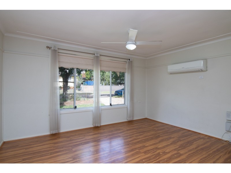 1 Fisher Avenue, South Penrith NSW 2750