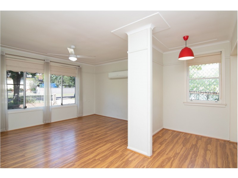 1 Fisher Avenue, South Penrith NSW 2750