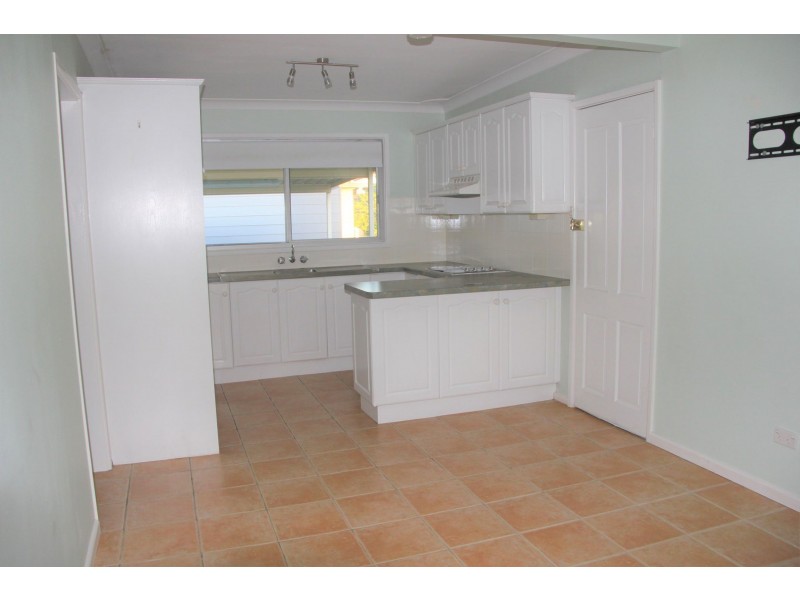 12 Craig Ave, Oxley Park NSW 2760