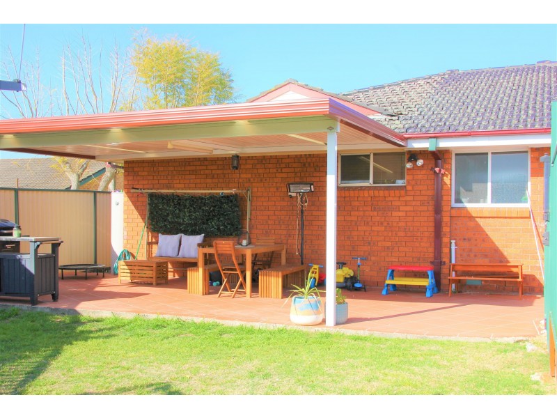 38 Dryberry Avenue, St Clair NSW 2759