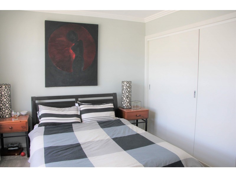 8 Aspect Crescent, Glenmore Park NSW 2745