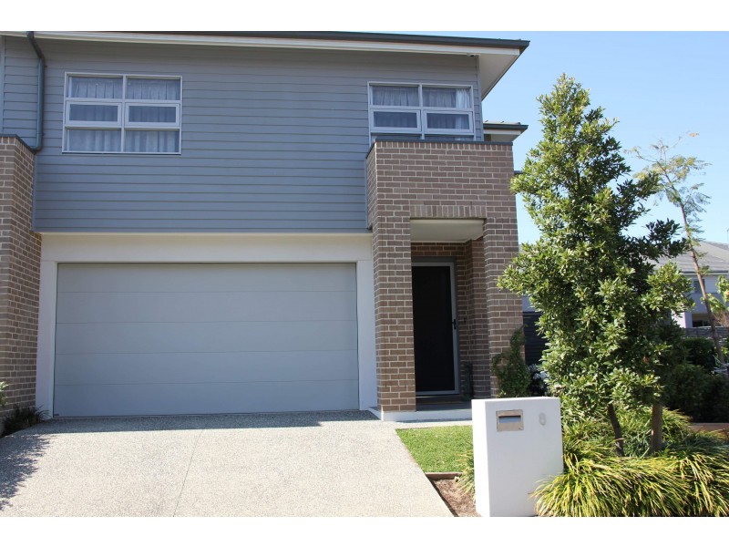 8 Aspect Crescent, Glenmore Park NSW 2745