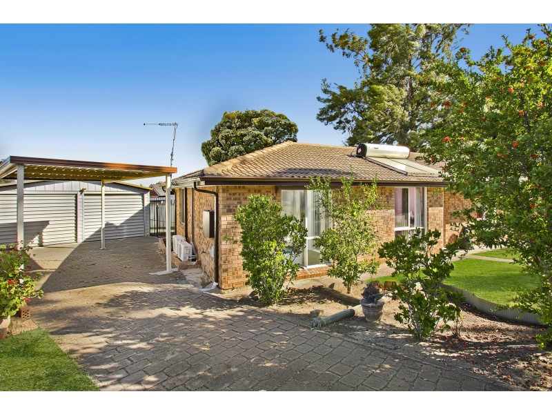 5 Bligh Court, St Clair NSW 2759