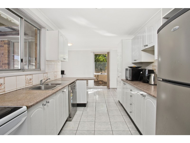 5 Bligh Court, St Clair NSW 2759