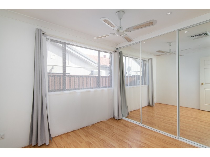 9 Hourglass Glen, St Clair NSW 2759