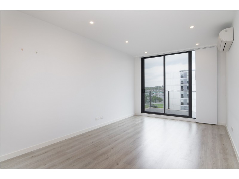 907/81A Lord Sheffield Circuit, Penrith NSW 2750