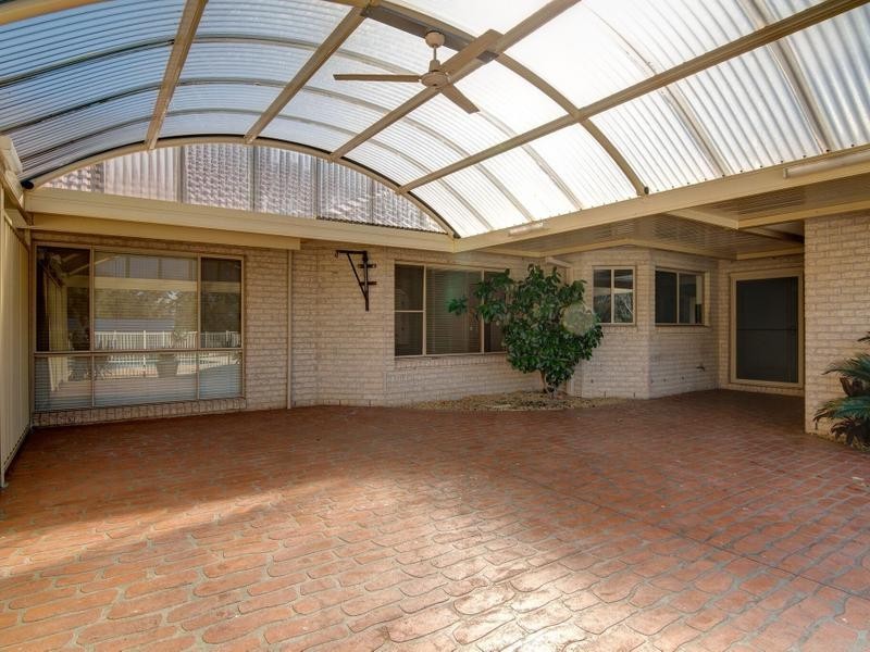10 Bordeaux Pl, Orchard Hills NSW 2748