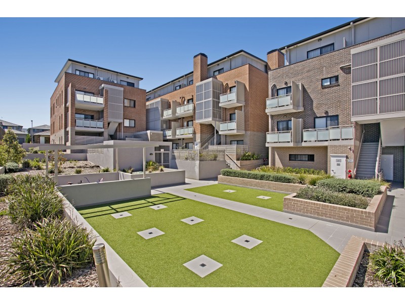 7/2 Glenmore Ridge Drive, Glenmore Park NSW 2745