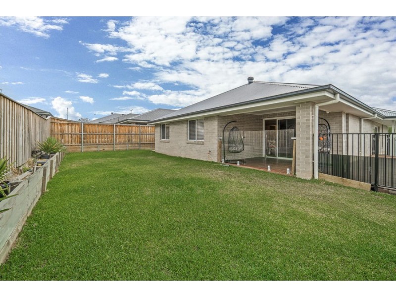 14 Riverflat Drive, Glenmore Park NSW 2745