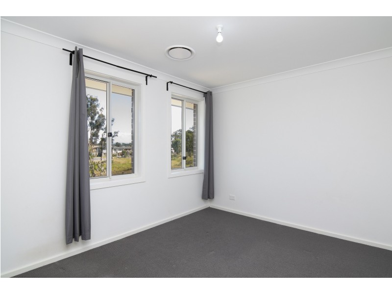 6 Major Tomkins Pde, Werrington Downs NSW 2747