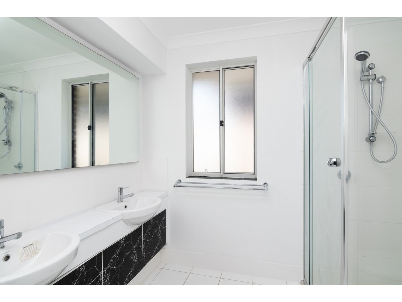 6 Major Tomkins Pde, Werrington Downs NSW 2747