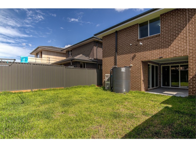 6 Major Tomkins Pde, Werrington Downs NSW 2747