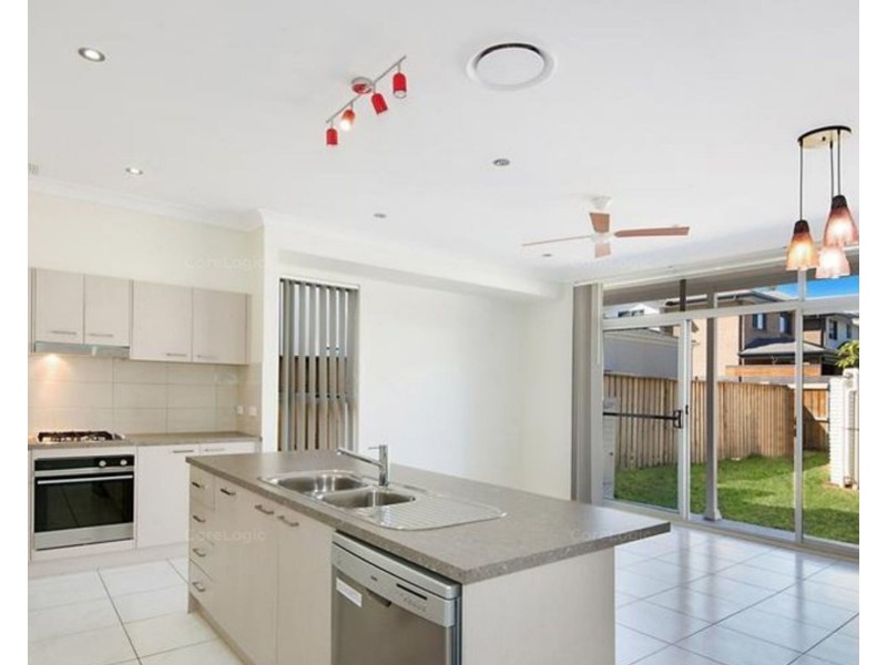 8 Burrows St, Penrith NSW 2750