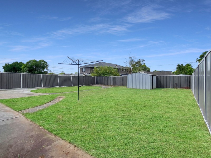 25 Bass Street, Colyton NSW 2760