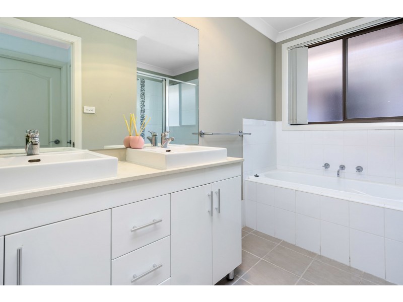 4 O’donoghue Street, Ropes Crossing NSW 2760