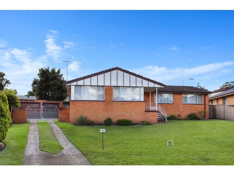 6 Berry Place, Werrington County NSW 2747