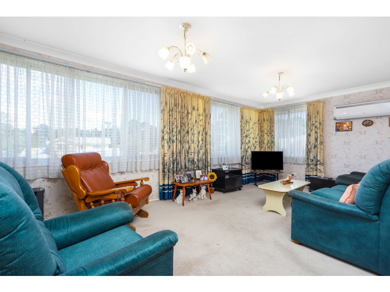 6 Berry Place, Werrington County NSW 2747