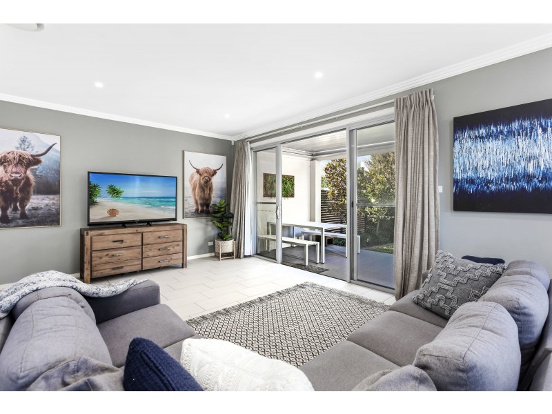 8 Aspect Crescent, Glenmore Park NSW 2745