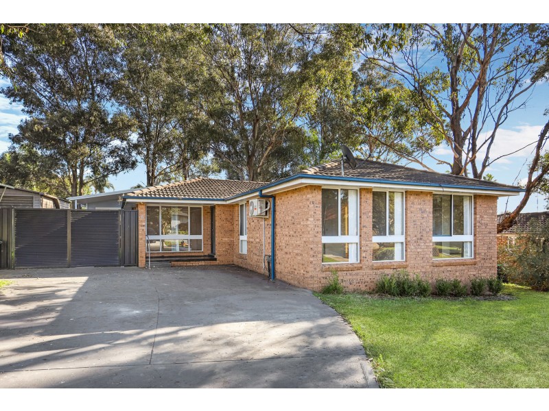 9 Pendock Rd, Cranebrook NSW 2749