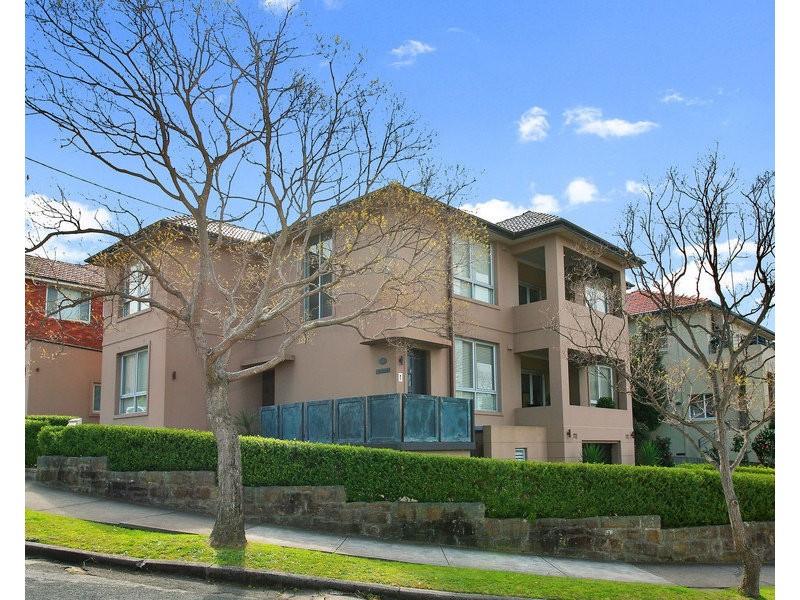 2/2 Churchill Crescent, Cammeray NSW 2062