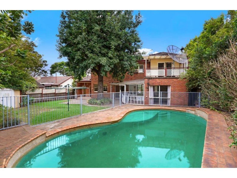 14 Richmond Street, Denistone East NSW 2112