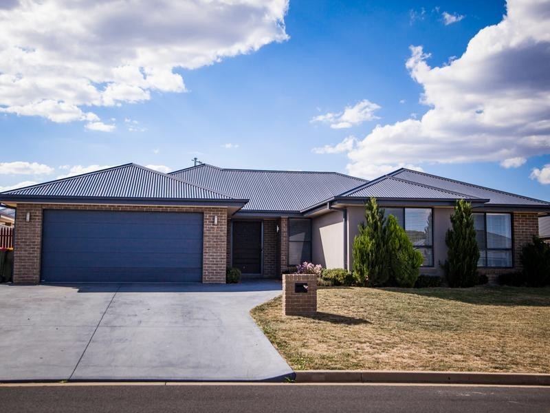7 Agate Street, Orange NSW 2800