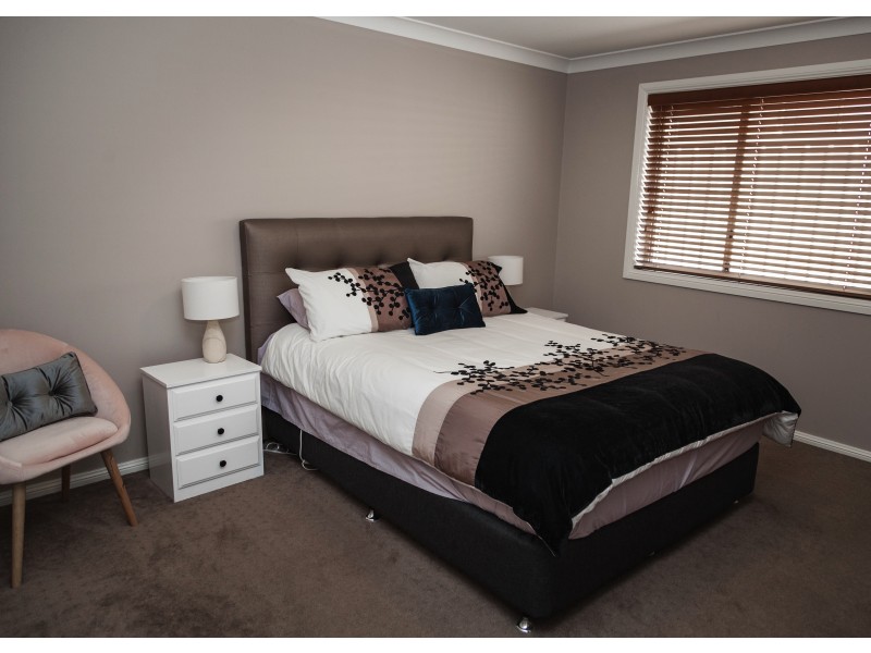 8 Etna St, Orange NSW 2800