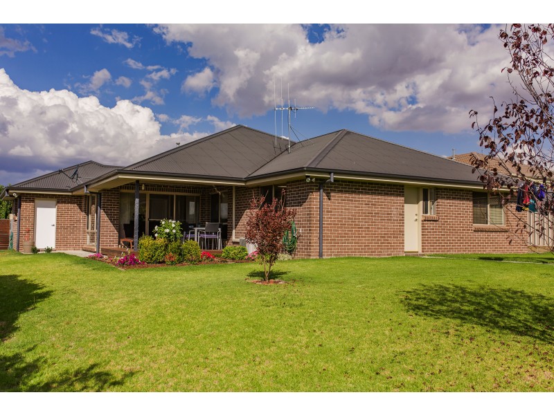 8 Etna St, Orange NSW 2800