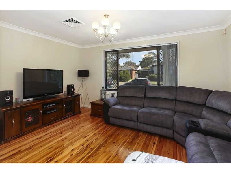 28 Enfield Street, Jamisontown NSW 2750