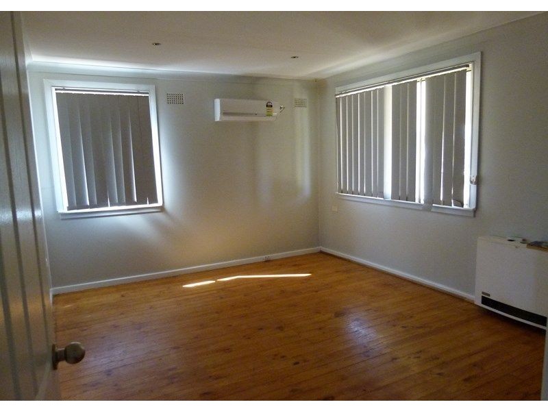 182 Farnell St, Forbes NSW 2871