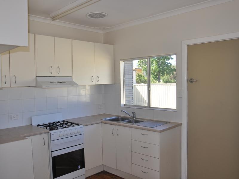 82 Bletchington Street, Orange NSW 2800