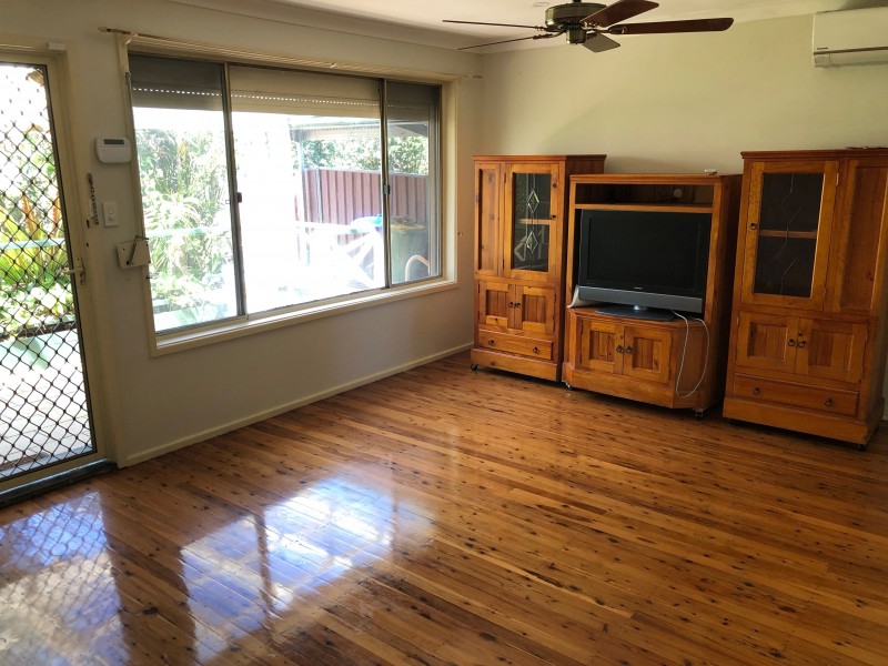 9 Hollier St, Cambridge Park NSW 2747