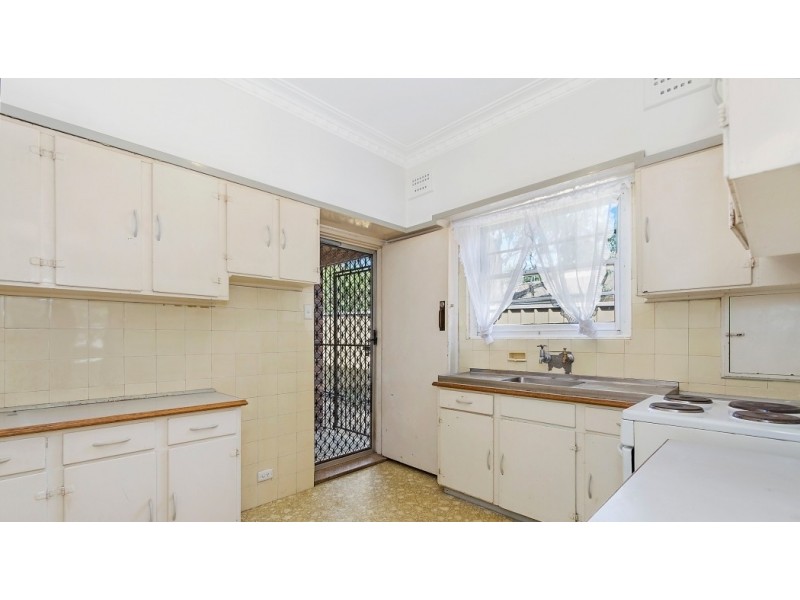 48 Castlereagh St, Penrith NSW 2750