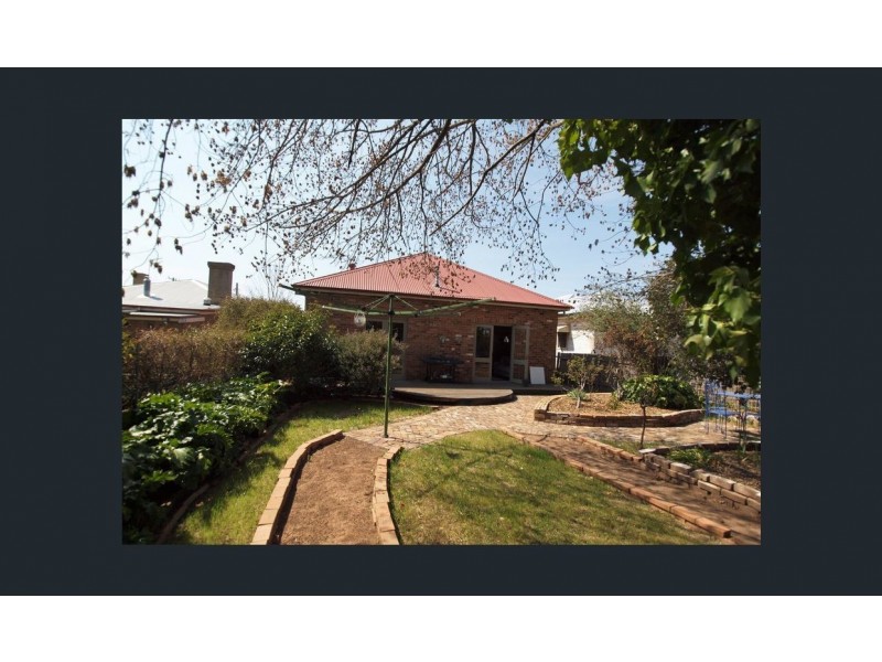 89 Edward St, Orange NSW 2800
