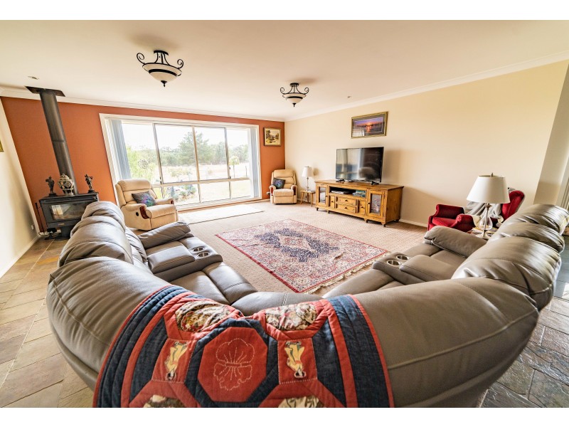 36 Rosella Pl, Mullion Creek NSW 2800