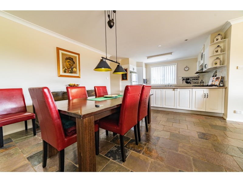 36 Rosella Pl, Mullion Creek NSW 2800