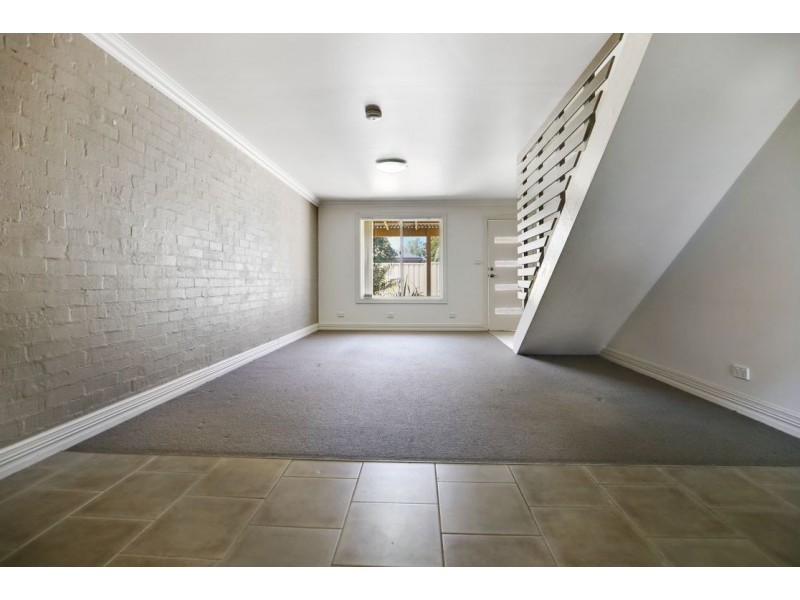 Unit 2/35A Mclachlan St, Orange NSW 2800
