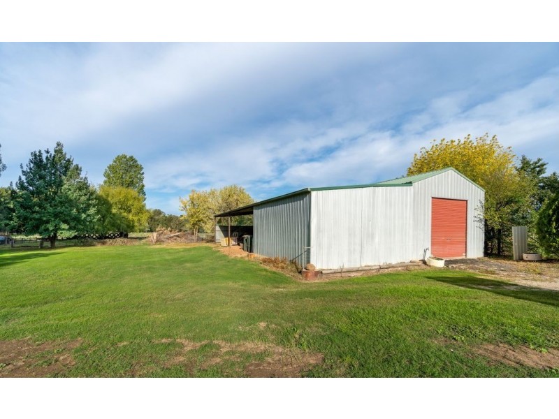 100 Market Street, Molong NSW 2866