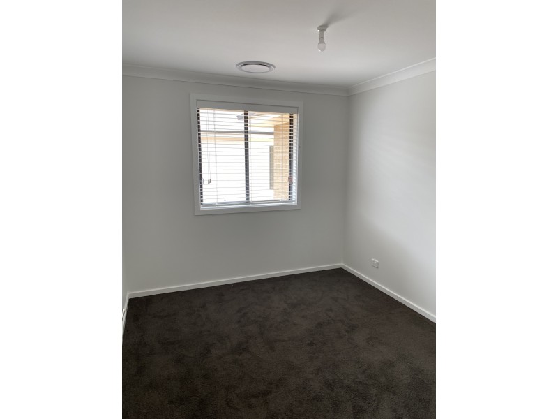 11 Tanika St, Orange NSW 2800