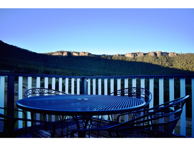 53 DAINTREE CLOSE, South Bowenfels NSW 2790