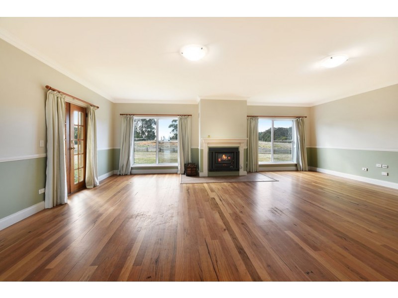 207 MEADOWS ROAD, Hazelgrove NSW 2787