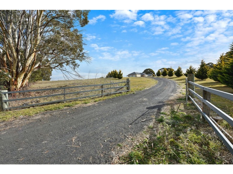 207 MEADOWS ROAD, Hazelgrove NSW 2787